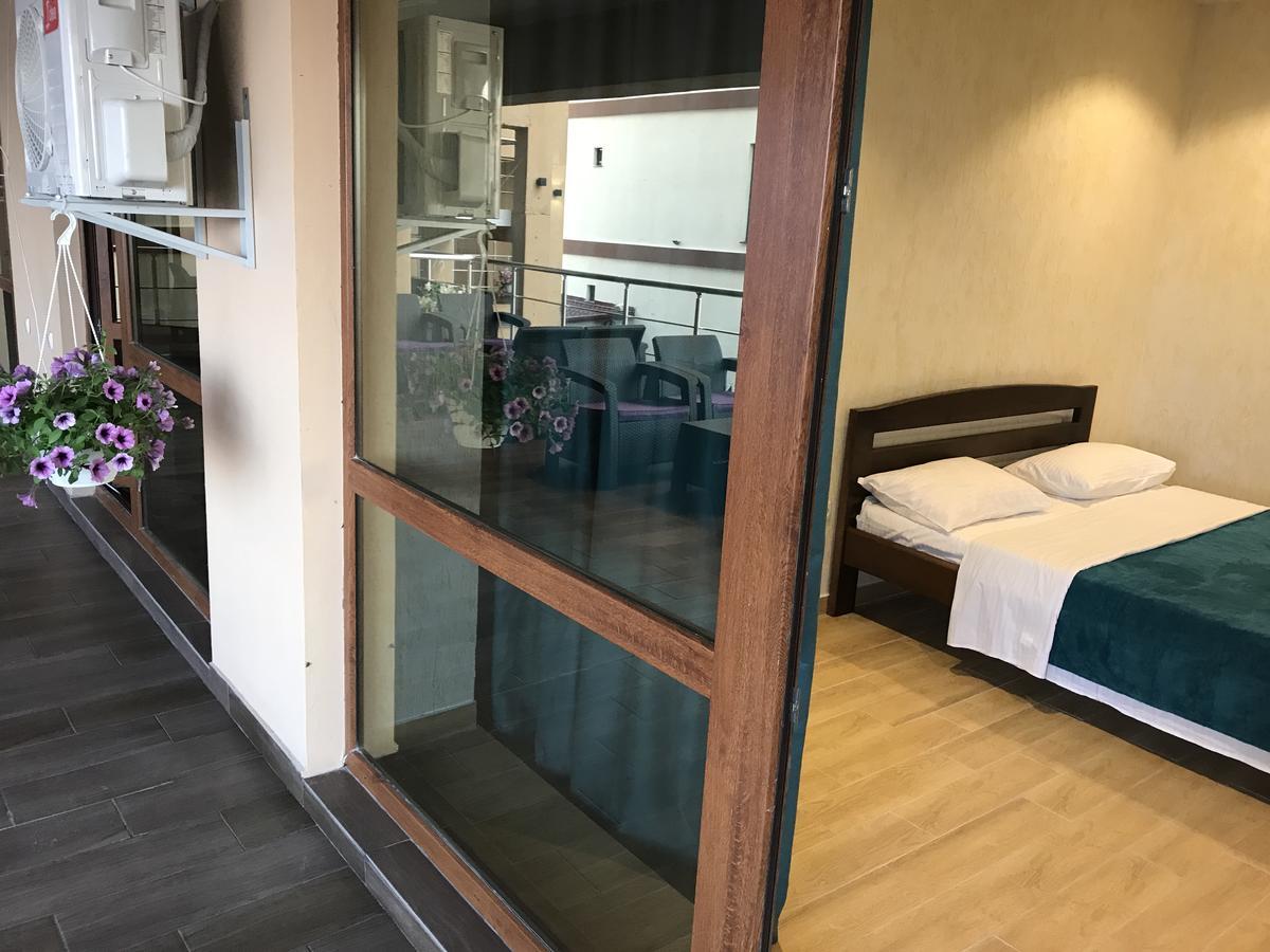 Hotel Золотий Лев Zatoka Exteriér fotografie
