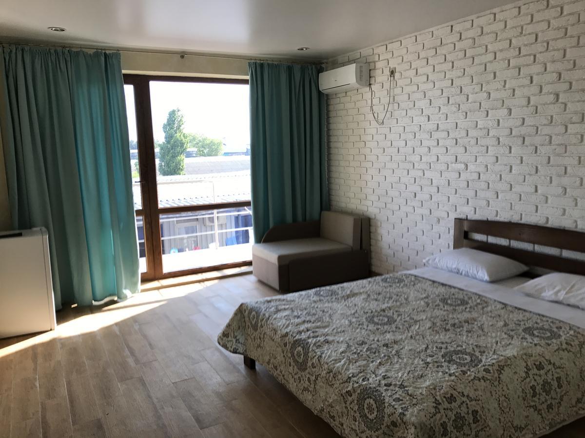 Hotel Золотий Лев Zatoka Exteriér fotografie
