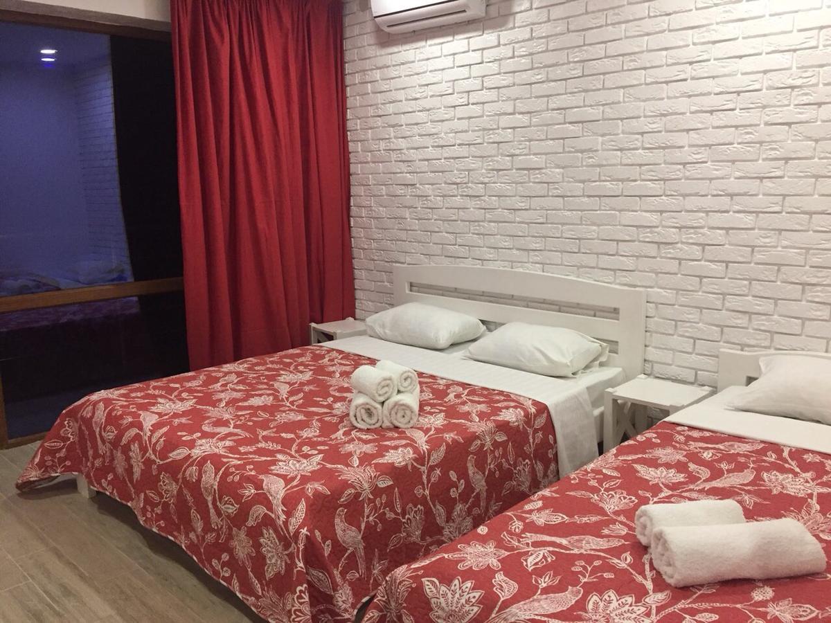 Hotel Золотий Лев Zatoka Exteriér fotografie