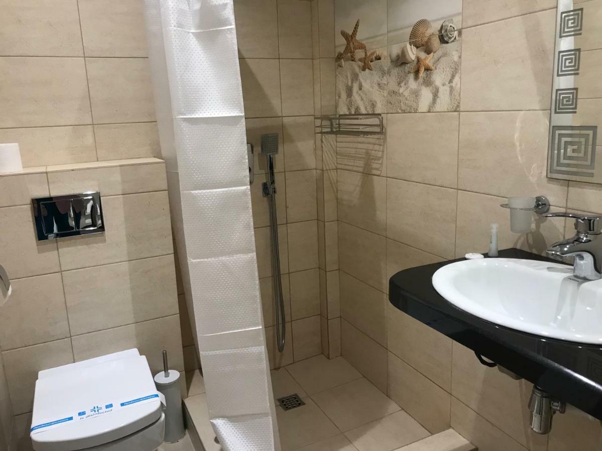 Hotel Золотий Лев Zatoka Exteriér fotografie